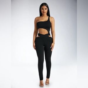 Naked Wardrobe V-ery Smooth Legging